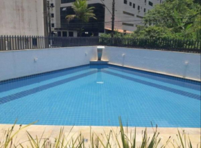 Apto até 8 pessoas no Guarujá pertinho do mar
